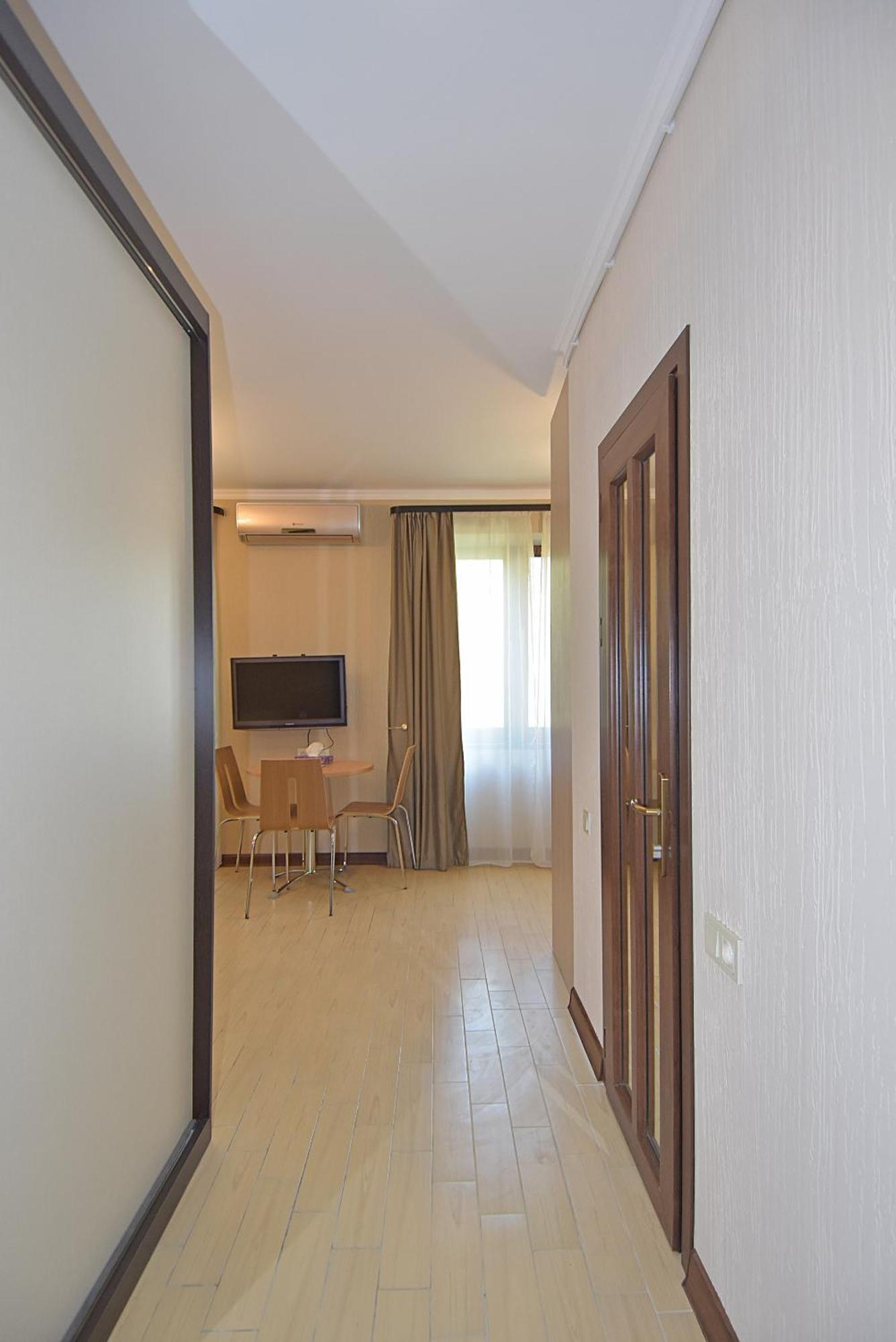Studioapart In Downtown Erivan Exterior foto